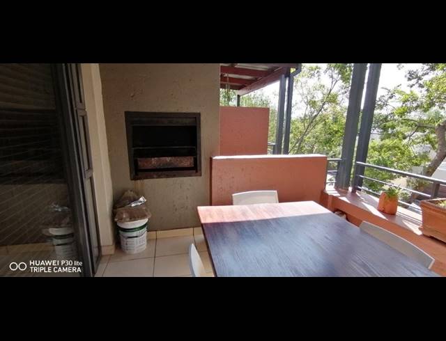 2 BEDROOM TOWNHOUSE TO LET IN BRYANSTON